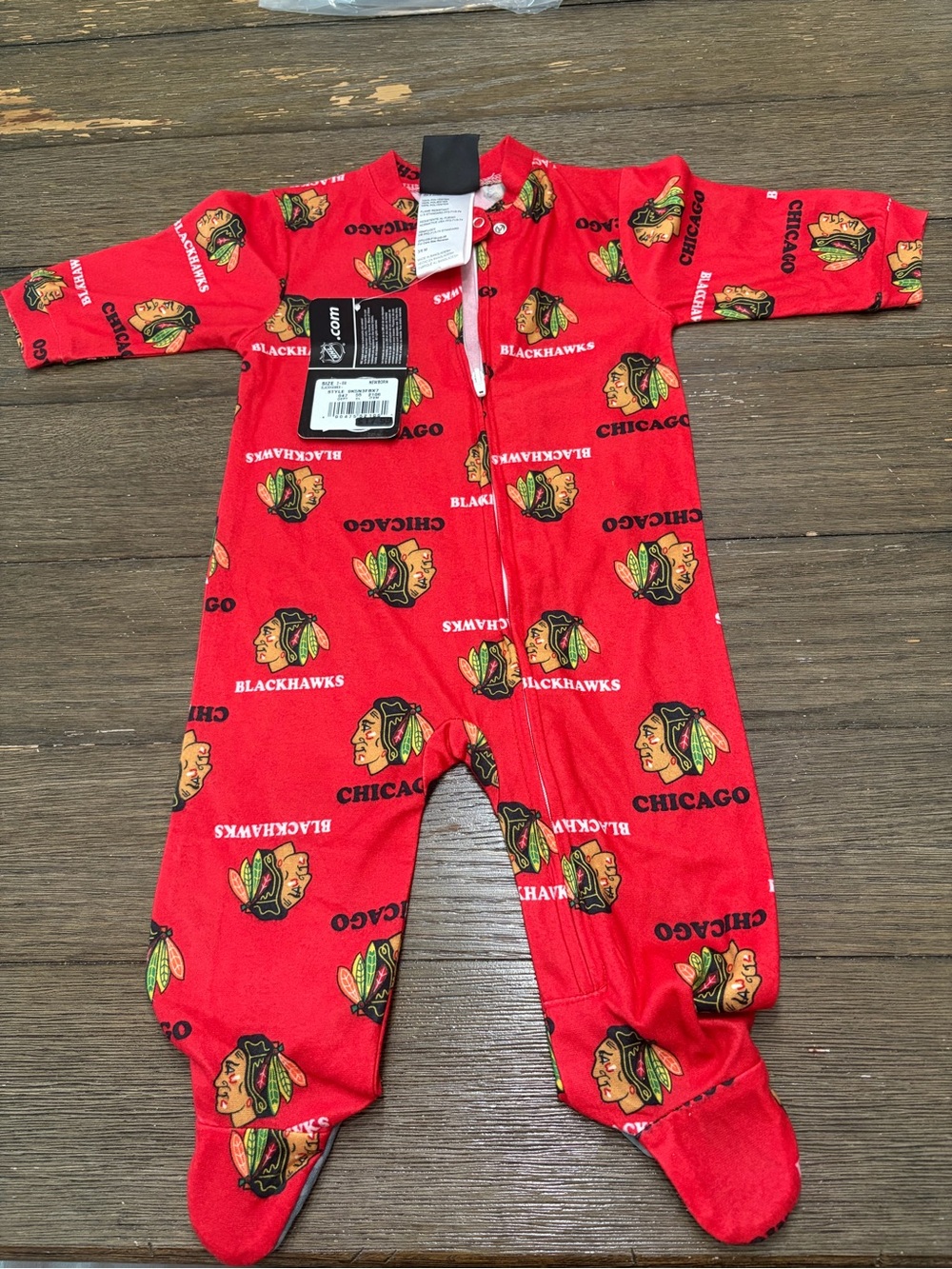 Chicago Blackhawks NHL Baby Footed Sleeper Pajamas – 3-6 Months – NWT